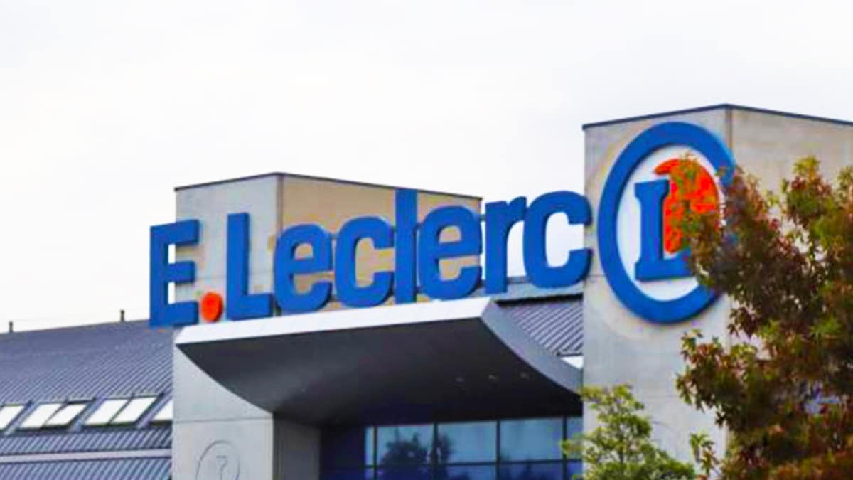 Il a acheté des pommes de terre et a fait une découverte étonnante, Leclerc réagit